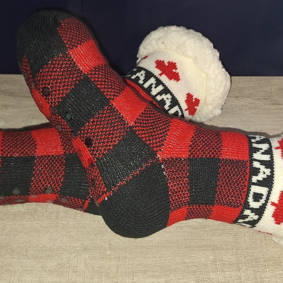 Womens Slipper Fuzzy Socks Non Slip Grips Winter Warm - Picture 2 of 7